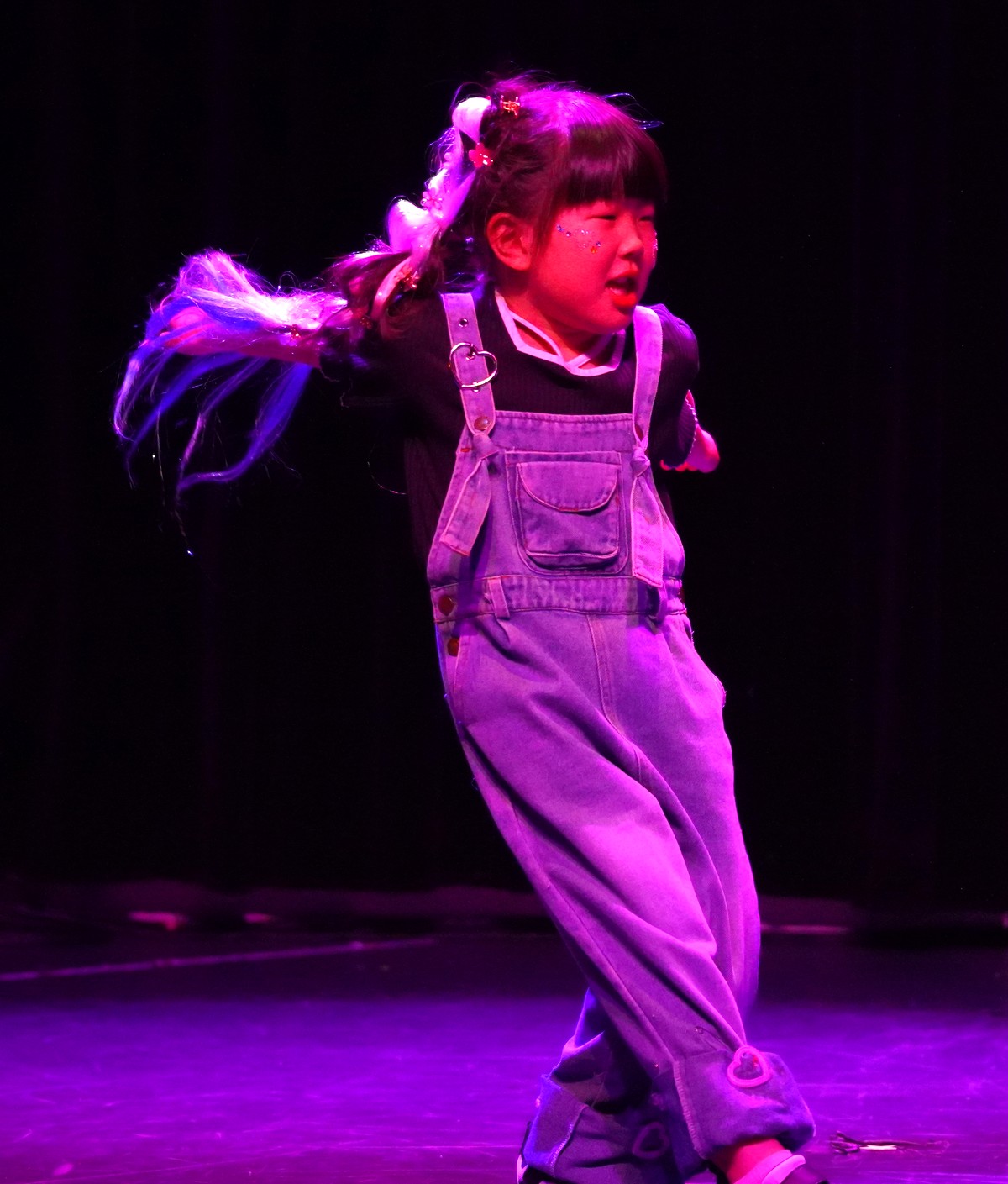 発表会で踊る心桜ちゃん